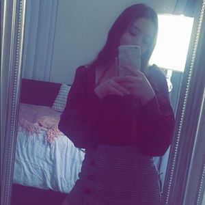 Meet your Posher, Ariel